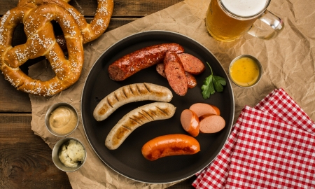 Lederhosen, bier… en pretzels! De ultieme Oktoberfestcombinatie!